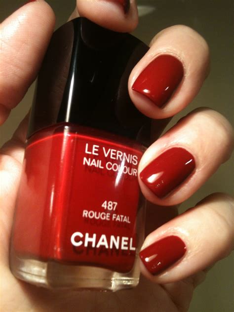 chanel les vernis 487 rouge fata|Chanel Rouge Fatal Le Vernis Review, Photos, Swatches.